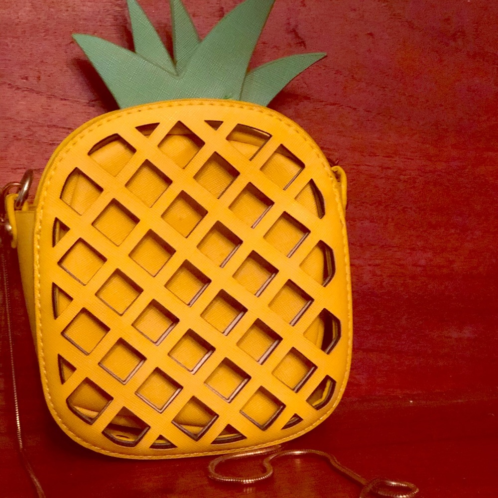 Pineapple Purse